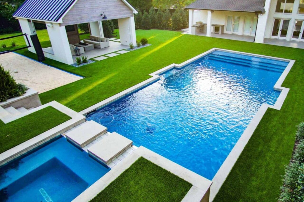 swimming pool turf in Ajax